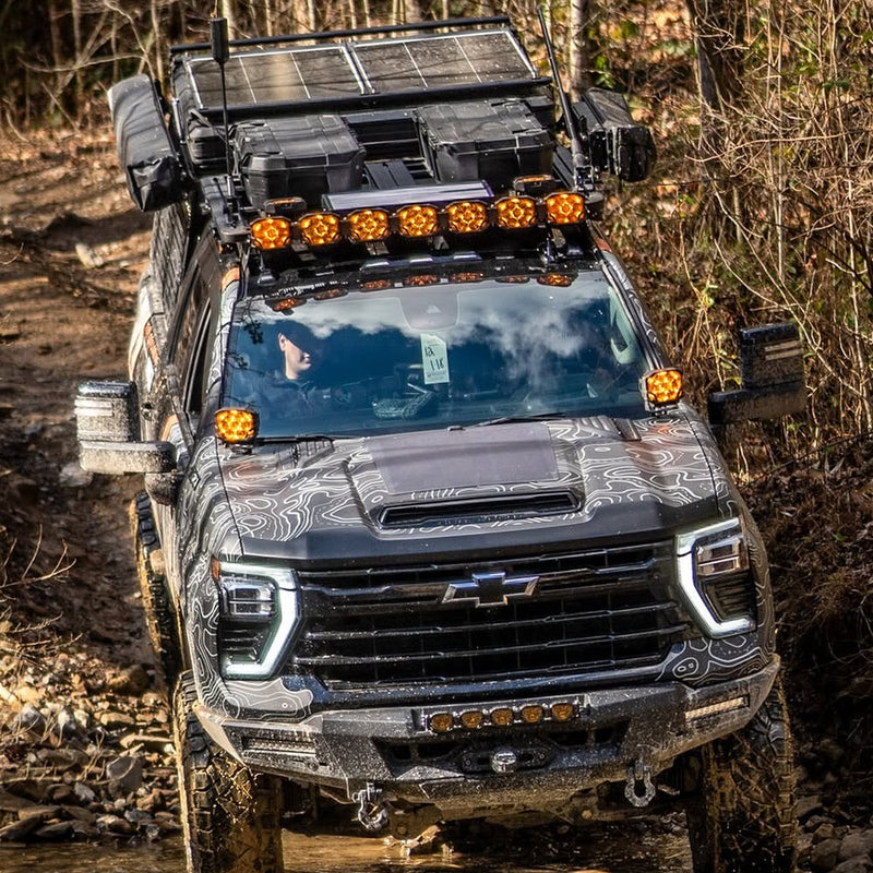 Load image into Gallery viewer, Chevrolet-Silverado-2500HD-with-Scoop-Lensun-98W-Hood-Solar-Panel-6

