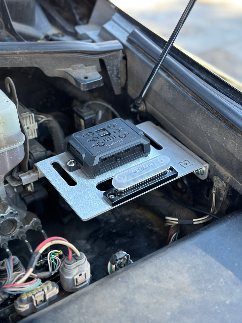 Load image into Gallery viewer, 2008-2021 Land Cruiser / Lexus LX570 Garmin PowerSwitch Mini Bracket
