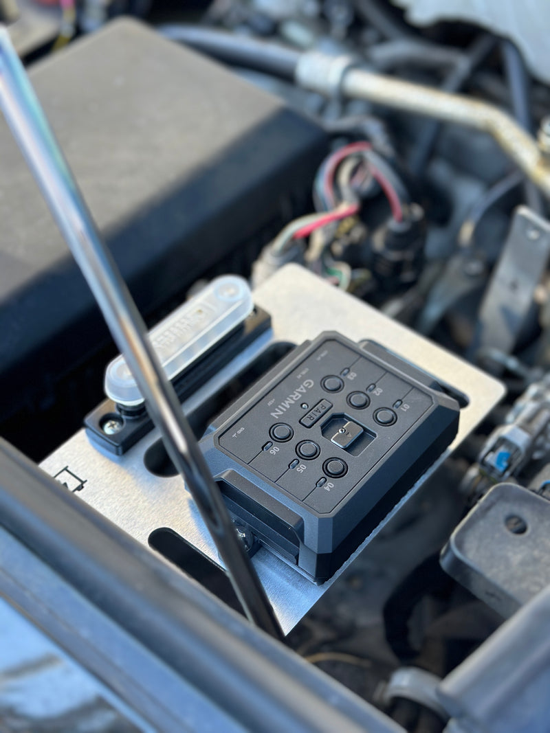 Load image into Gallery viewer, 2008-2021 Land Cruiser / Lexus LX570 Garmin PowerSwitch Mini Bracket
